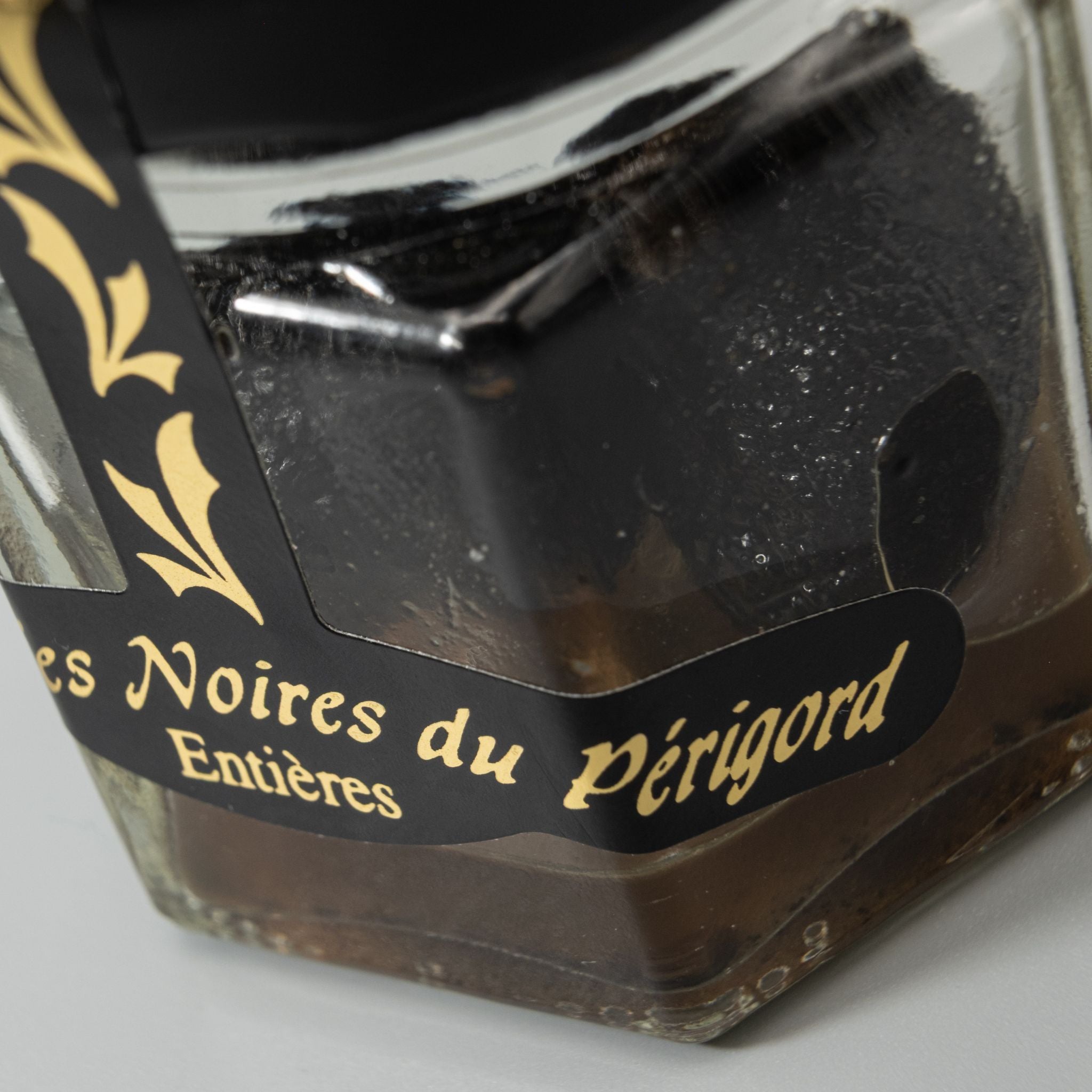 Schwarze Périgord-Trüffel ganz – 1er Choix