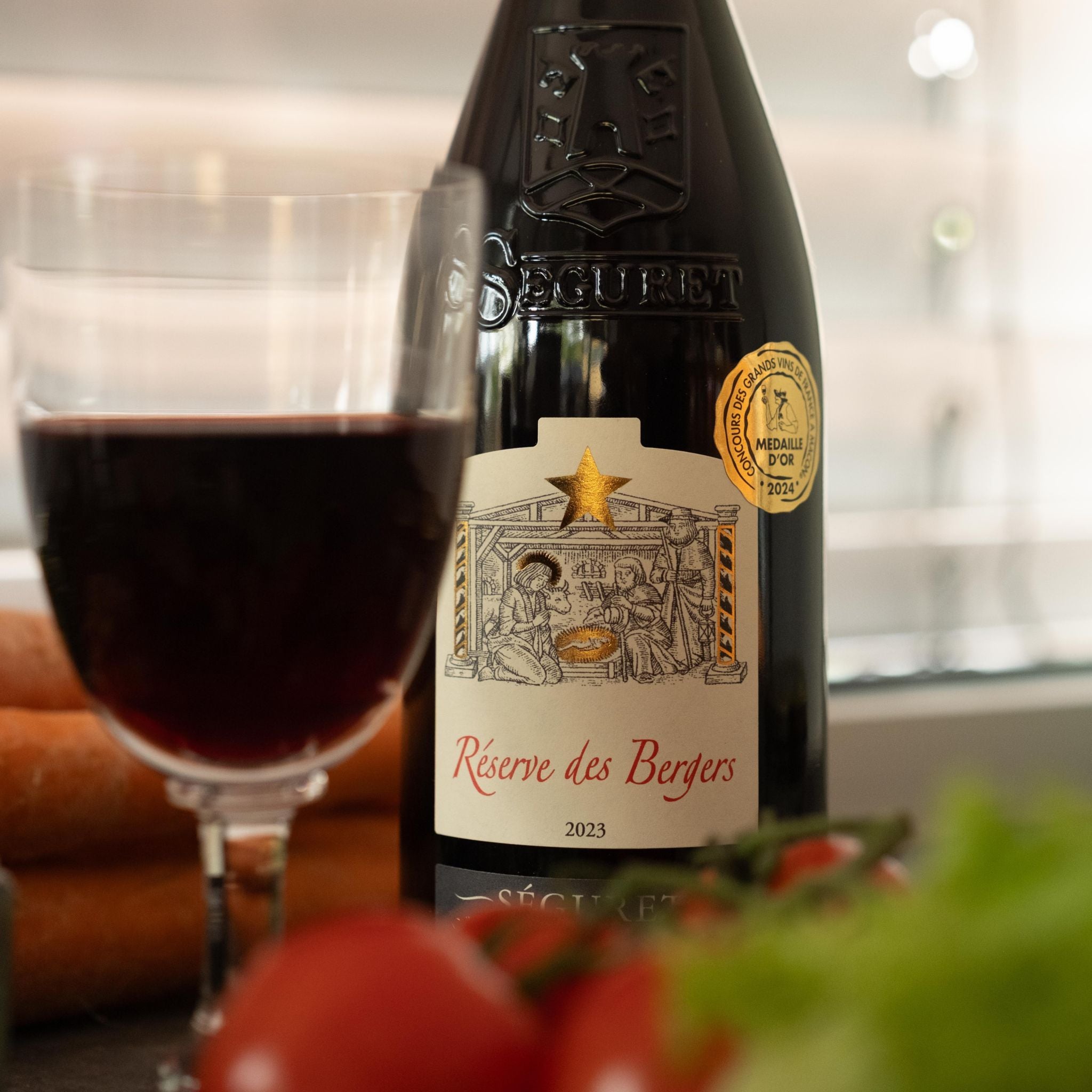 Séguret Rotwein Côtes du Rhone von Vignerons Roaix et Séguret